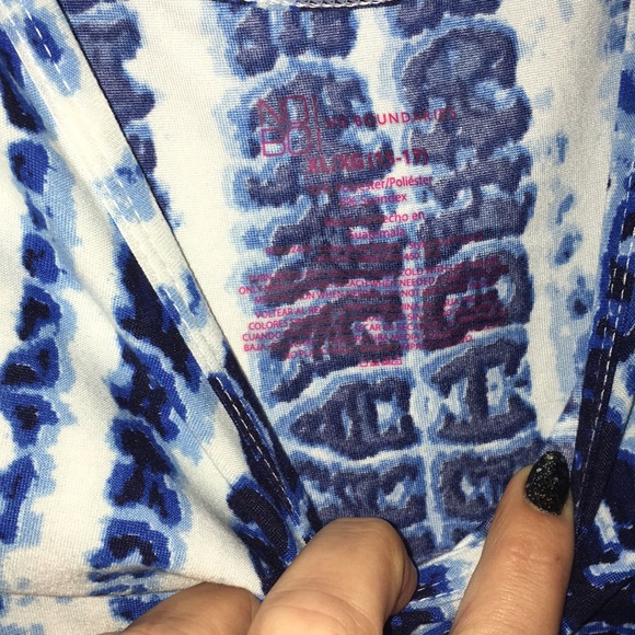 Super Soft! Tank Top - Picture 2 of 3